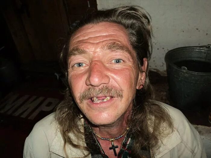 Сонное лицо. Страшный алкаш. Страшный алкаш. Страшный алкаш. Страшный алкаш.