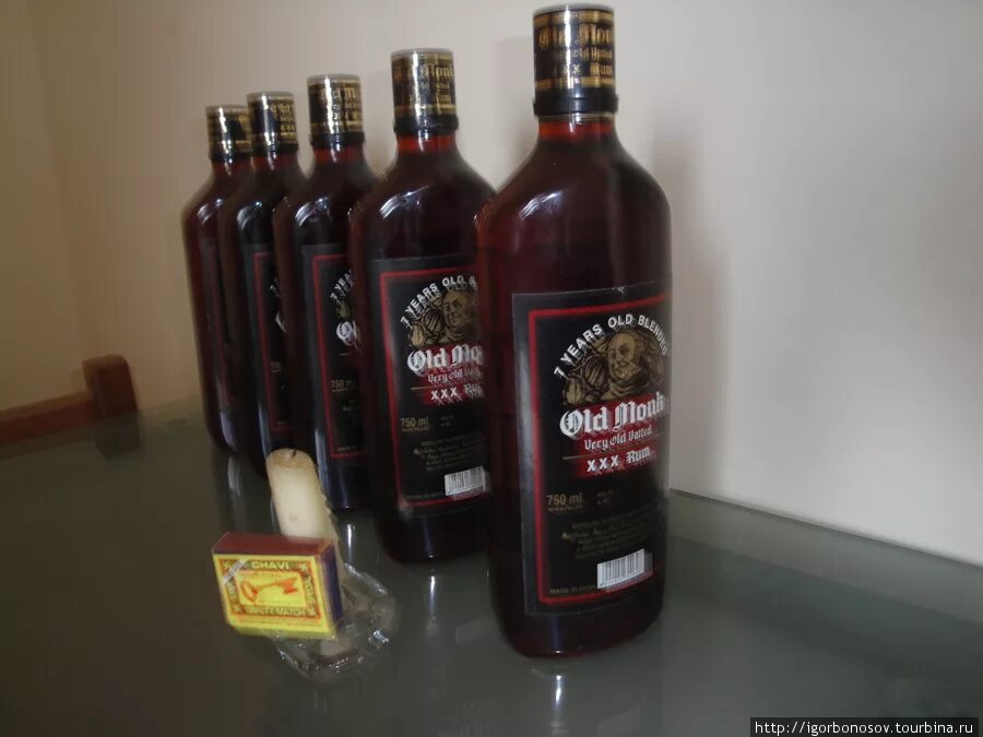Ром старый монах. Олд монк ром монах. Олд чарект аи. Ром индия old monk. Ром гоа олд монк.