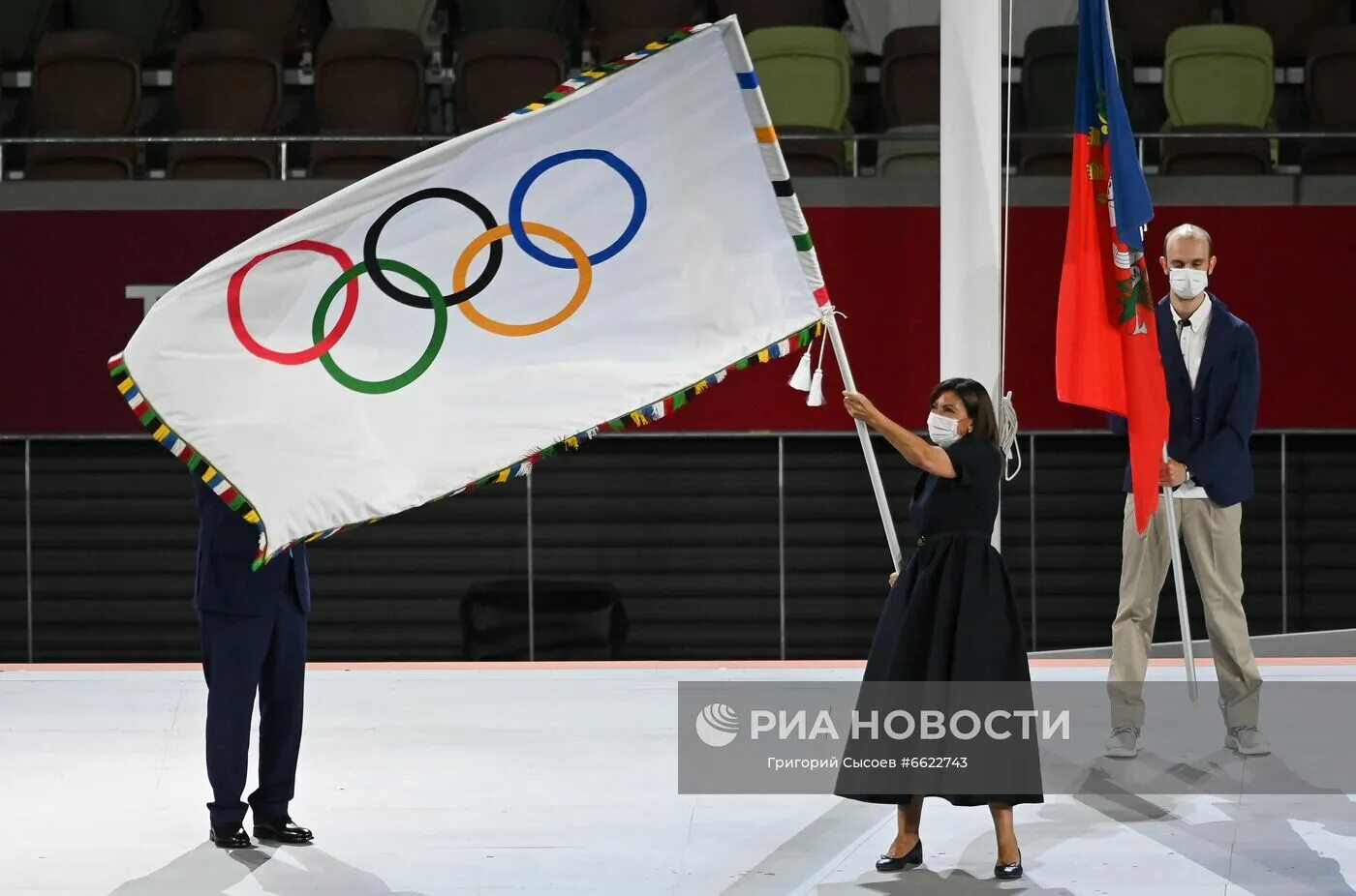 Открытие олимпиады 2024. Летние Олимпийские игры 2020 церемония закрытия Токио. Xxxii летние Олимпийские игры в Токио. Церемония закрытия Олимпийских игр в Токио.