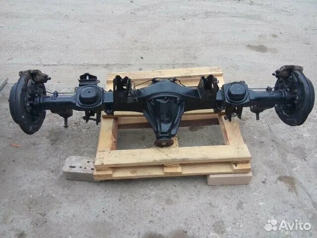 Задний мост ленд крузер 200. Чулок заднего моста тойота ленд крузер 200. Чулок заднего моста ленд крузер 200. Задний мост ленд крузер 200. Ленд крузер 200 на мостах.