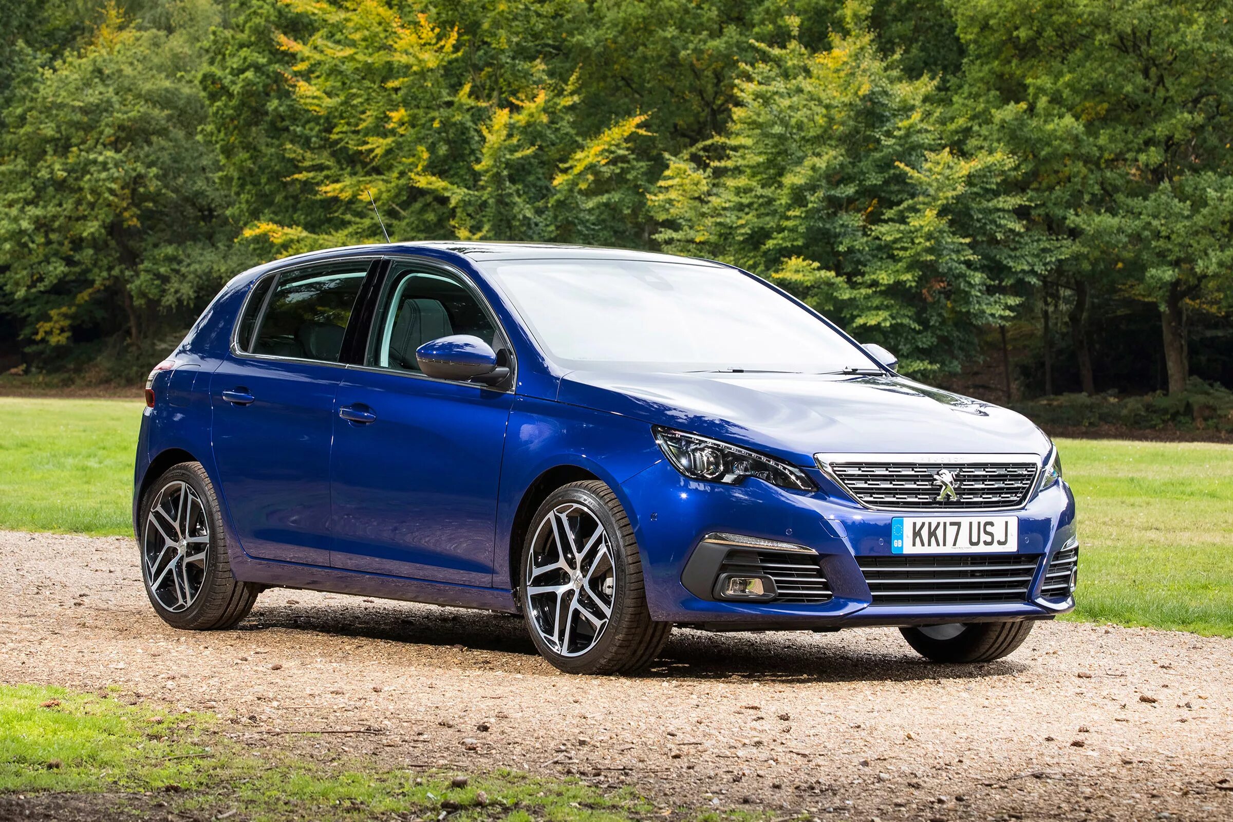 Пежо 308 хэтчбек 2018. Peugeot 308. Peugeot 308 gt. Пежо 308 2018 год. Peugeot 308 gt line.