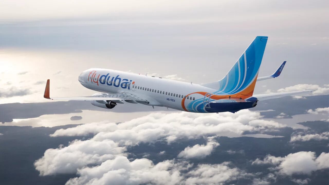 Флай дубай самолеты салон. Flydubai сайт на русском. Flydubai сайт на русском. Авиакомпания оаэ флай дубай. Боинг 737-800 флай дубай.