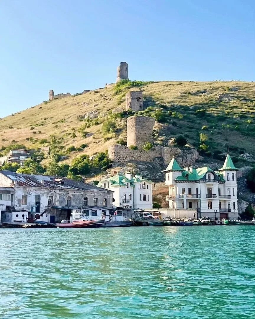 Балаклава (город). Балаклава Крым заведения. Балаклава фото. Крым восьмое чудо света.