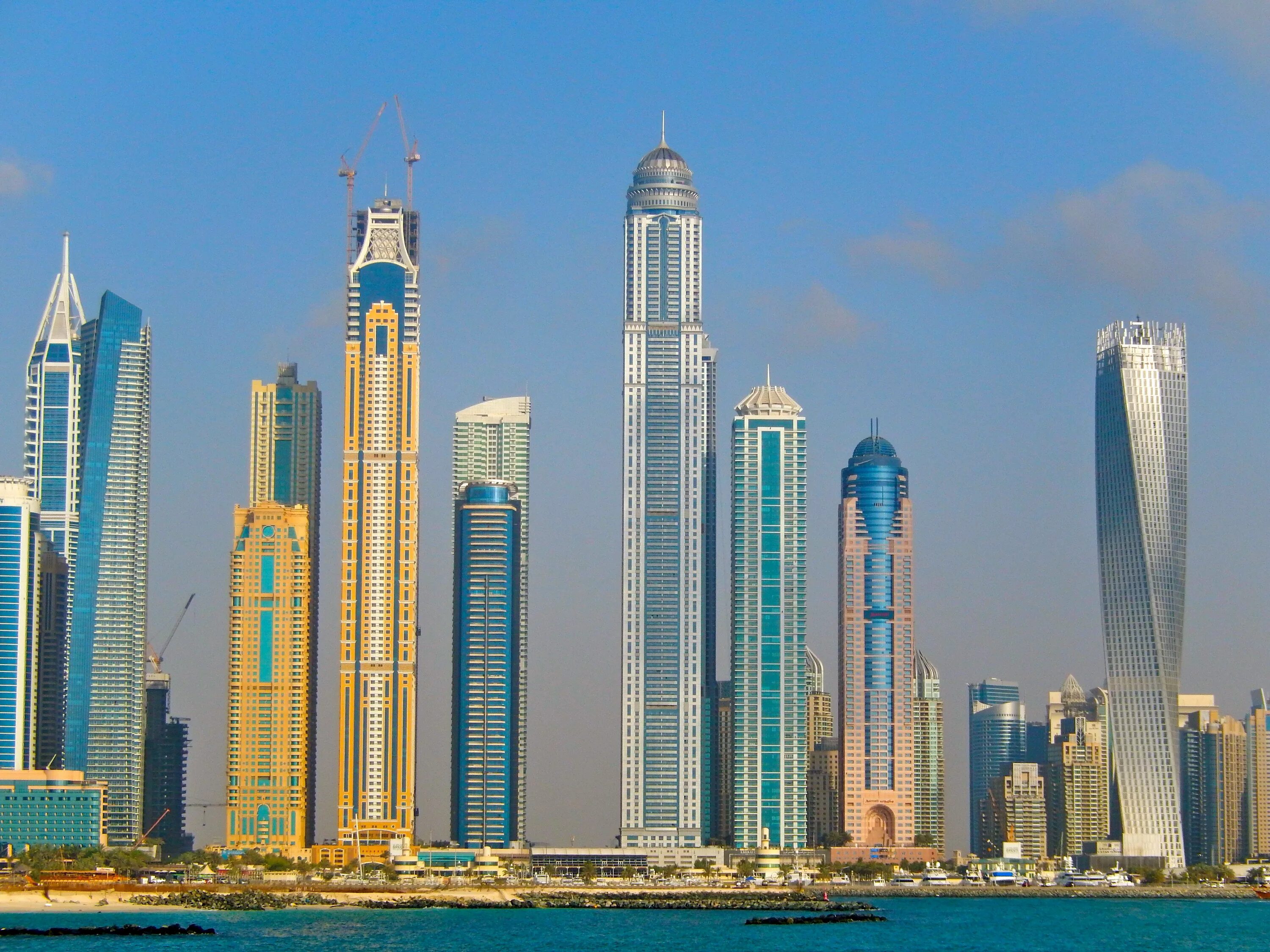Дубай небоскребы. Небоскреб Бурдж-Халифа. Небоскребы арабские Объединенные эмираты. Эмират Дубай высотка.