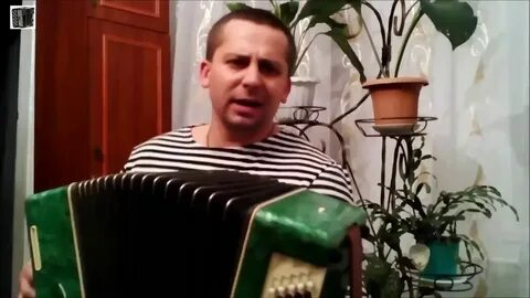 Песня ранним утречком провожала она