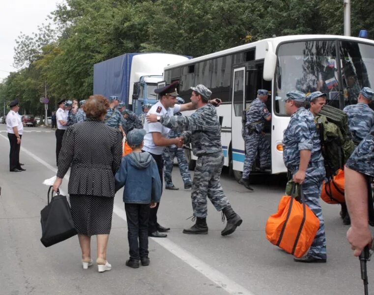 Село командировка. Командировка в дагестан мвд липецк. командировки липецк. командировка из краснодара в дагестан 2015-2016 год. приезд с командировки полиции югры с дагестана 2016 год.