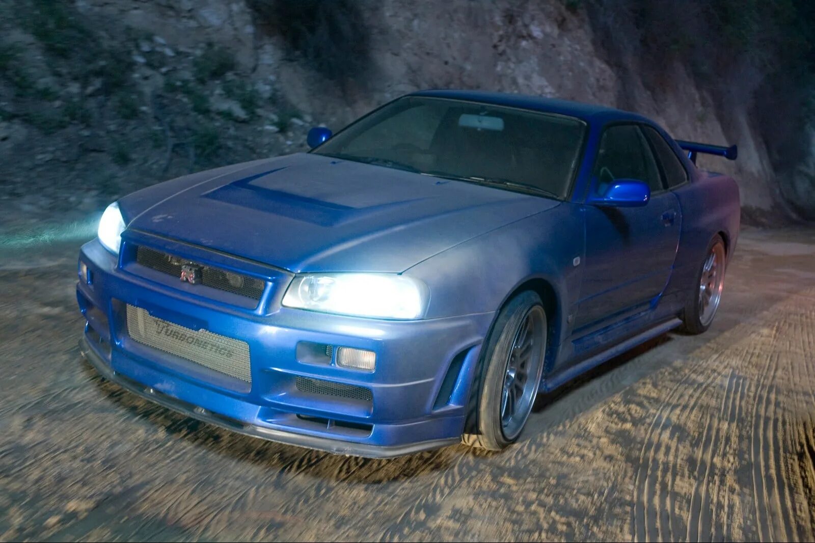 Skyline r34 fast and furious. Nissan skyline gtr r34 форсаж. nissan skyline r34 gt-r форсаж. skyline r34 gtr форсаж. nissan skyline r34 furious 4.