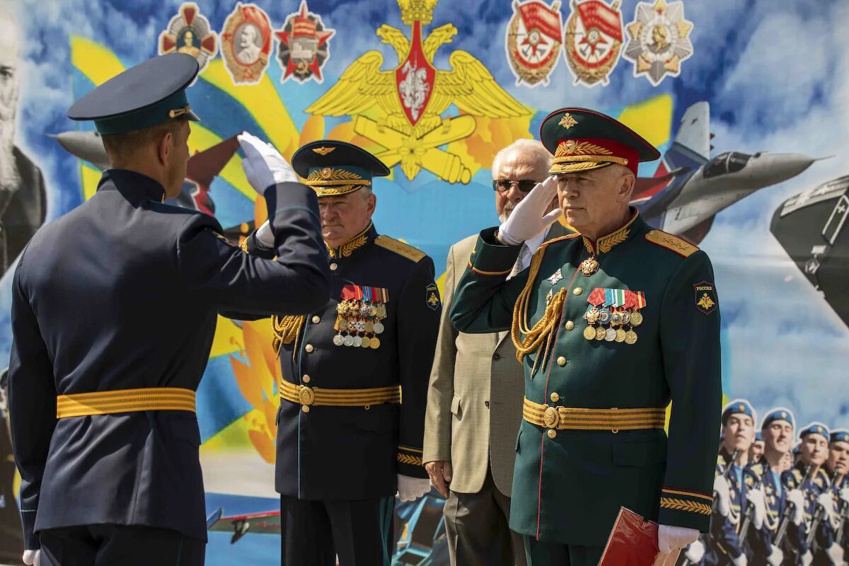 Сайт академии жуковского. Выпуск ВУНЦ ВВС ВВА 2021. Военно-воздушная Академия имени Жуковского. Военная воздушная Академия имени Жуковского и Гагарина. Выпуск ВУНЦ ВВС ВВА.