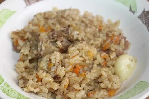 Рис с мясом и солеными огурцами