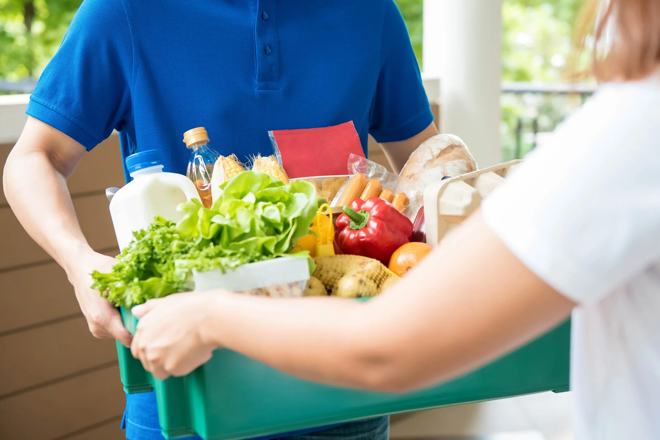 Фуд поставщик. Продукты. Поставщик продуктов. Доставщик продуктов. Поставка продуктов питания.