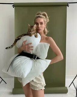 Платье подушечка