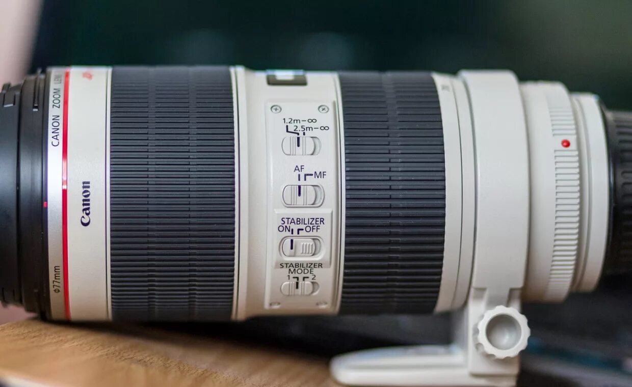 Canon EF 70-200mm f/2.8l. Canon 70-200mm f/2.8l. Canon 70-200 2.8l. Canon 70-200 III.