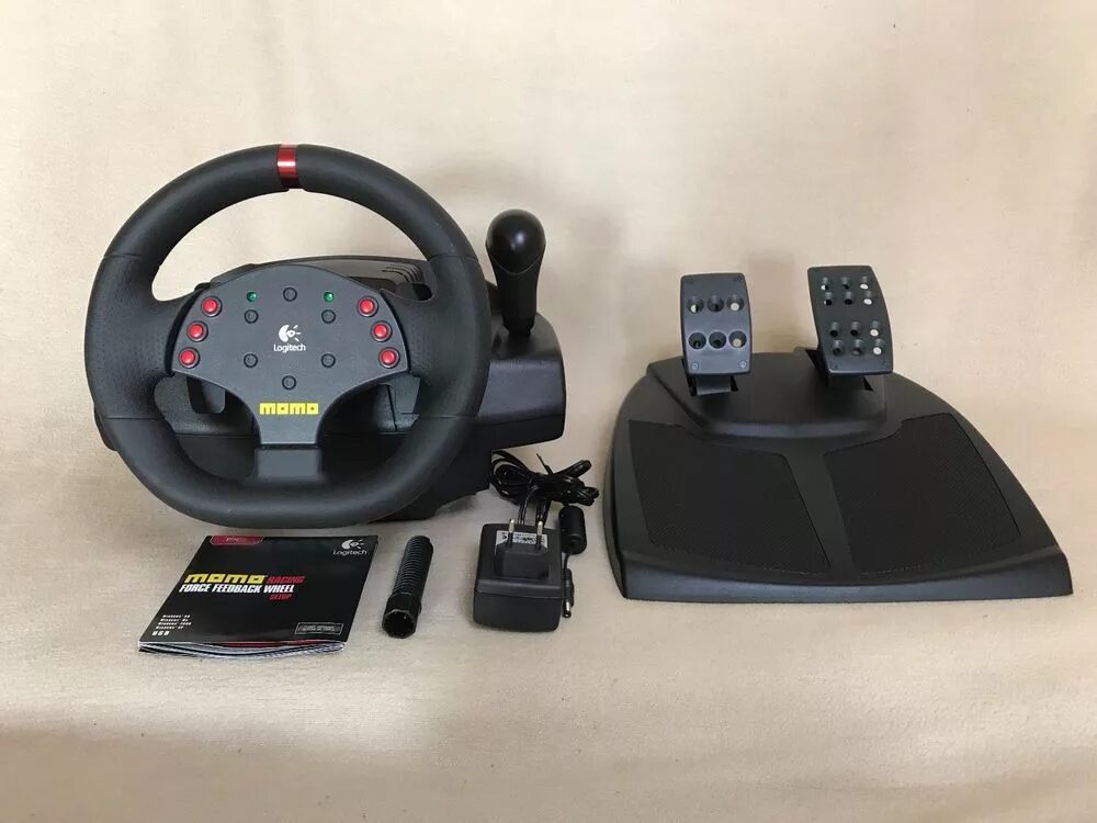 Momo racing купить. Игровой руль Logitech Momo Racing. Руль Logitech Momo Racing Force. Руль логитеч МОМО. Логитеч Momo Force Racing Wheel.