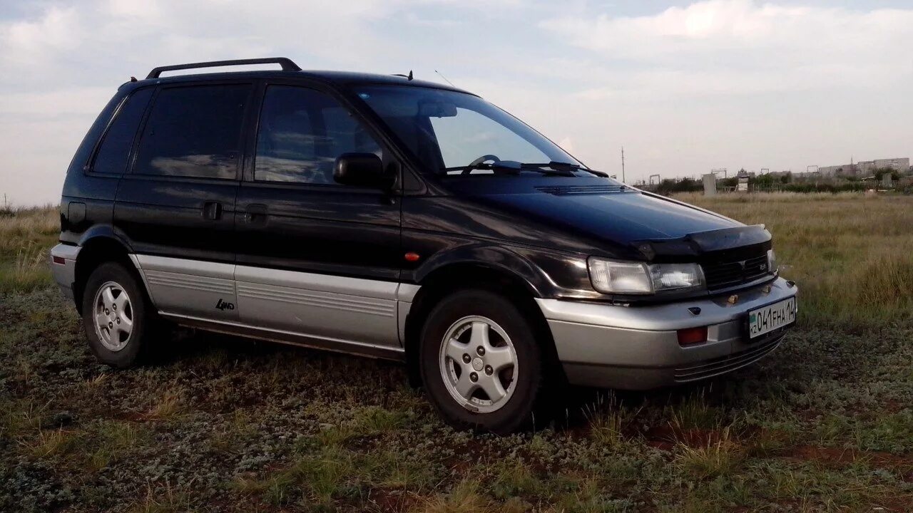 Митсубиси Спейс раннер. Mitsubishi Space Runner, 1993. Mitsubishi Space Runner 1. Мицубиси Спейс рунер. Митсубиси раннер купить