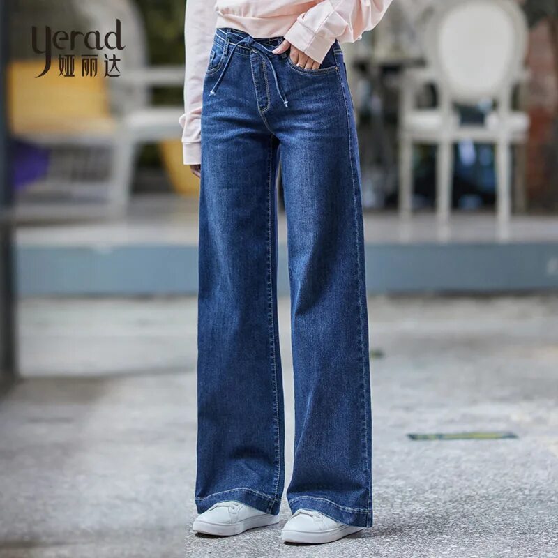 обувь с широкими джинсами. широкие джинсы трубы. широкие джинсы с каблуками. ботинки под широкие джинсы женские. палаццо клеш джинсы.