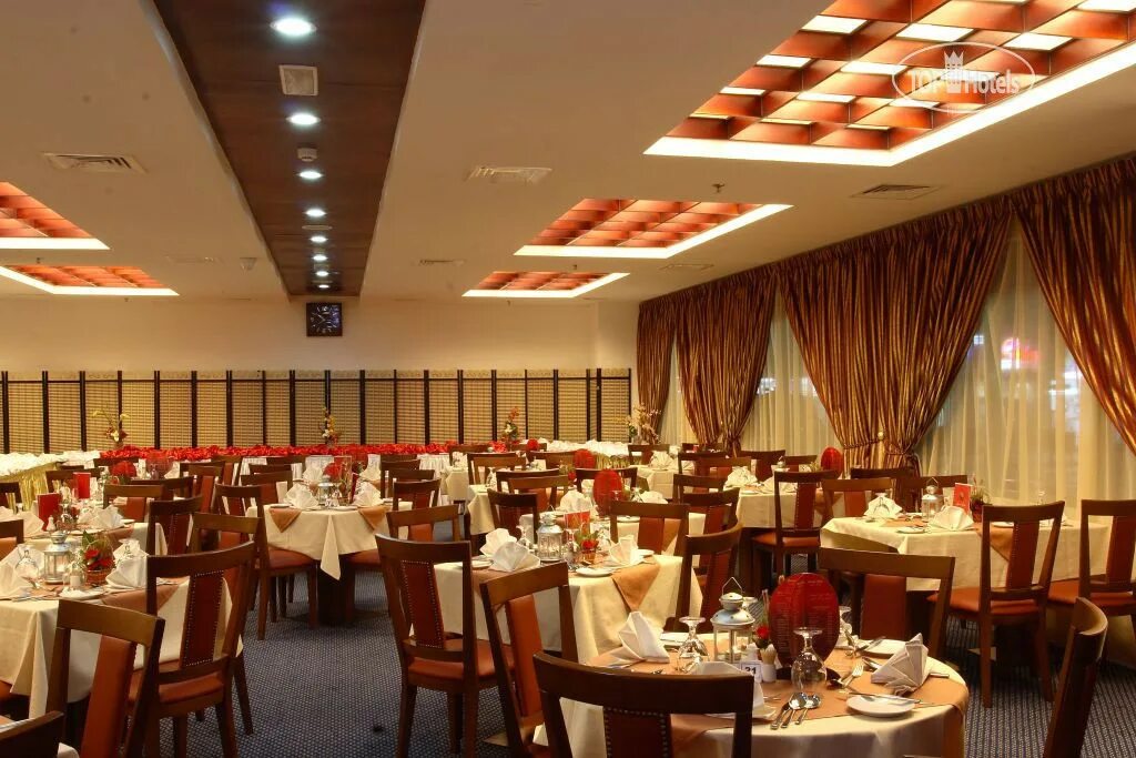 Grand Central Dubai 4*. Grand Central Hotel Dubai 4* (Дейра). Пятигорск Central City Hotel 4*. Кафе в гостинице Централь Донецк.