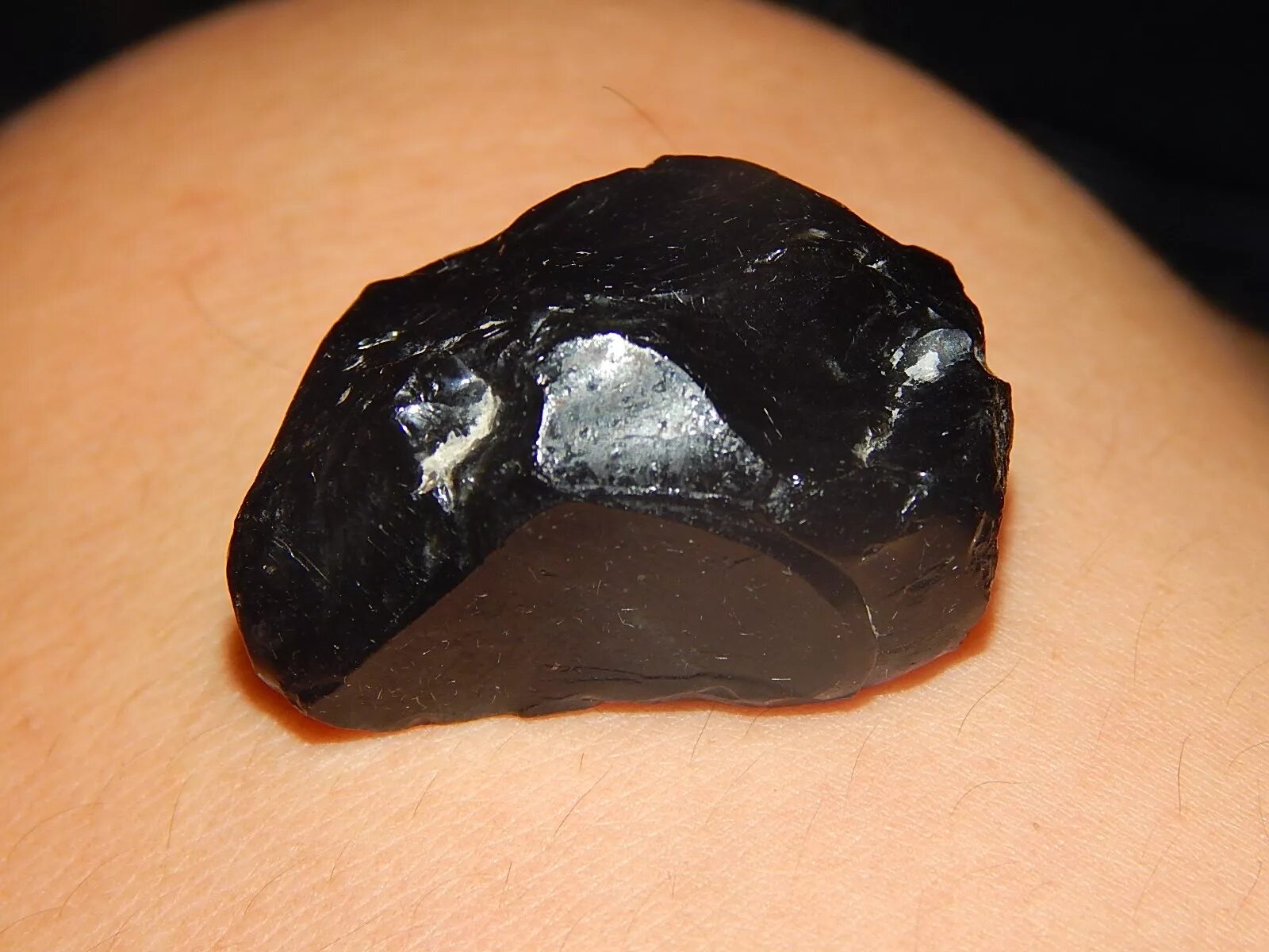 Самый черный минерал