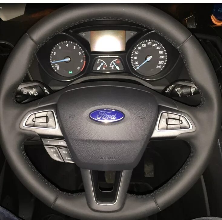 Форд Куга 2 мультируль. Ford Kuga 2015 руль. Руль Форд Куга 2016г.