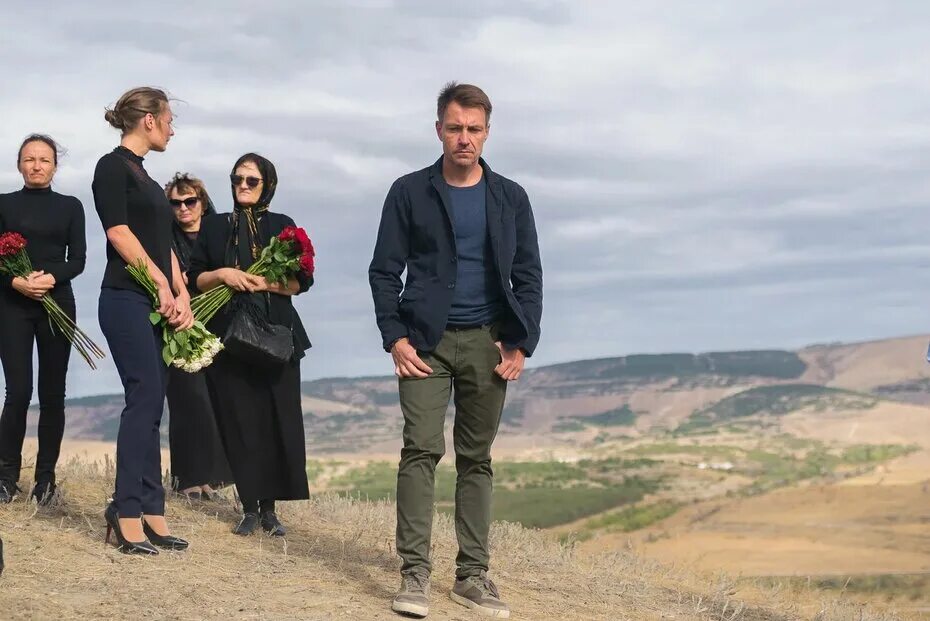 Фото: Закрытый сезон / Кадр из сериала "Закрытый сезон" (2020) #3498720