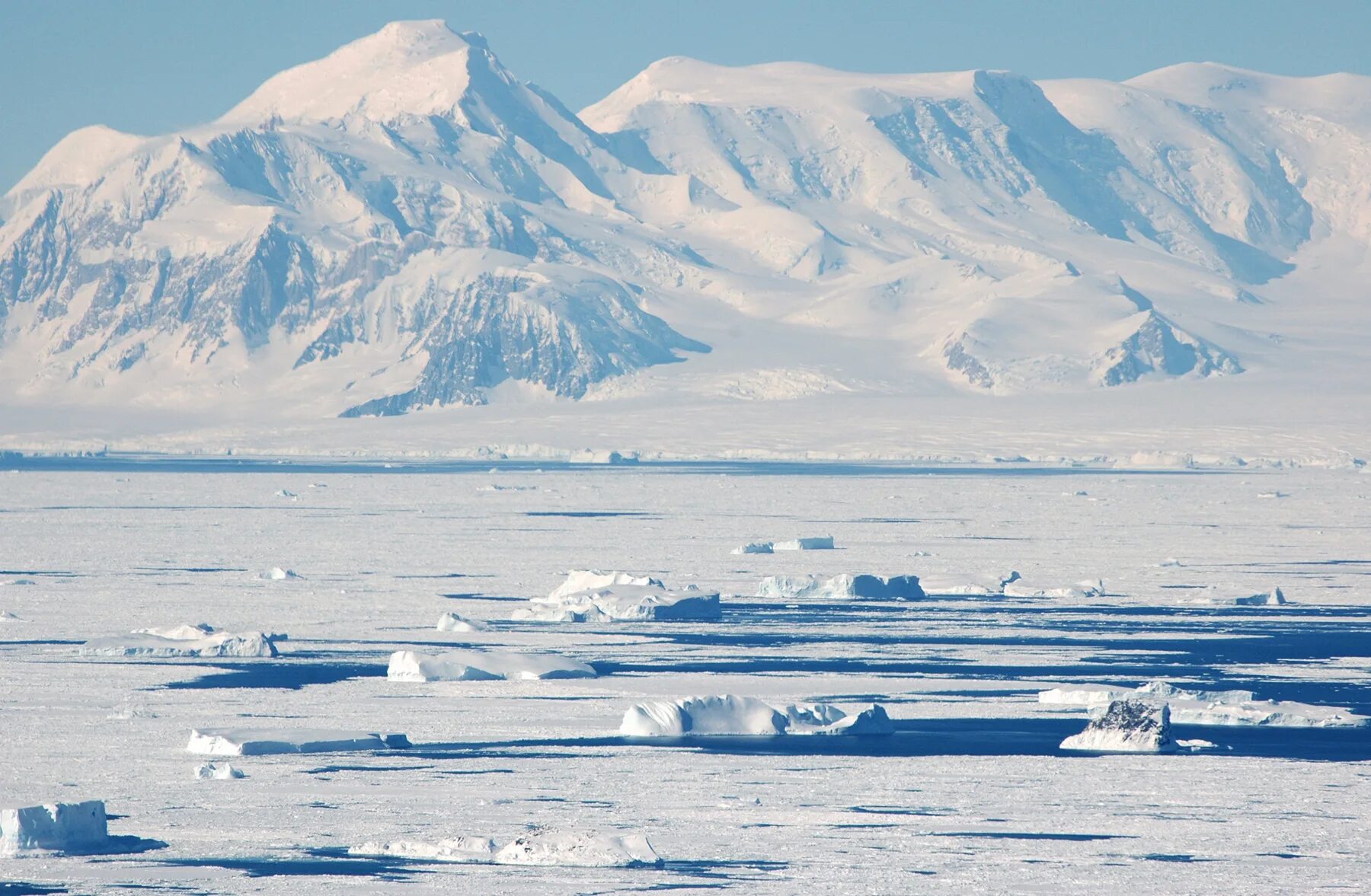 Северный ледовитый океан южный полюс. Полярный лед 3. Полярные льды тают. Толщина льда в северном ледовитом океане. Полярный лед 3.