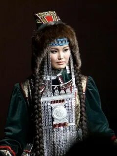 Якутский женский национальный костюм