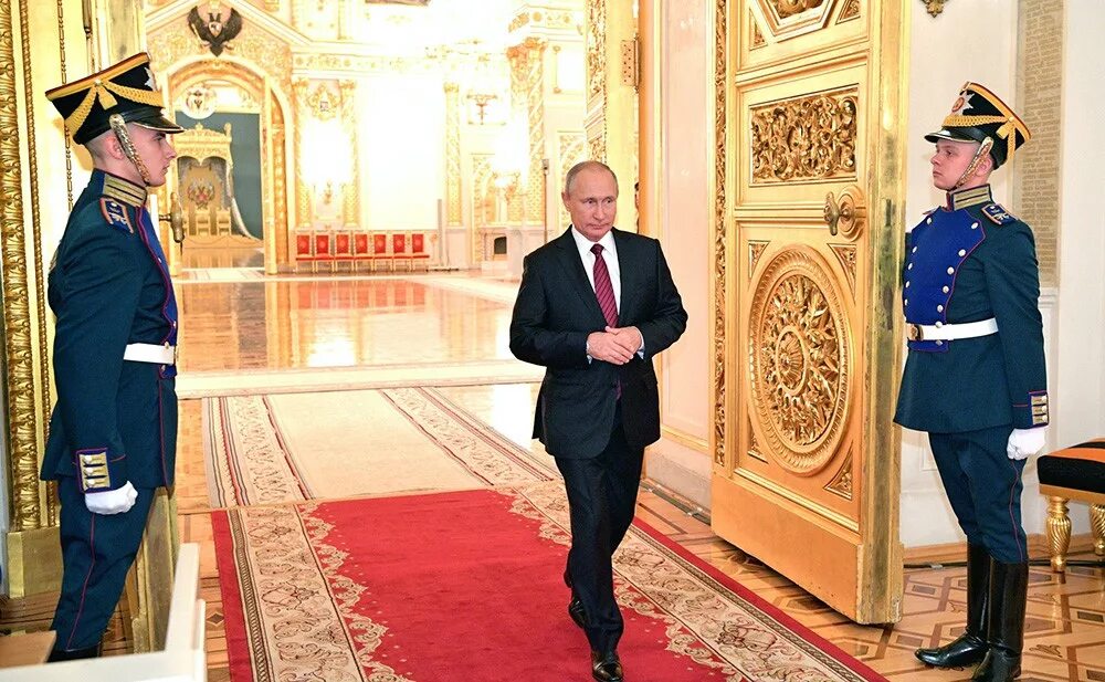 Формально президентская. Президентский дворец казань внутри. Формально президентская. Формально президентская. Формально президентская.