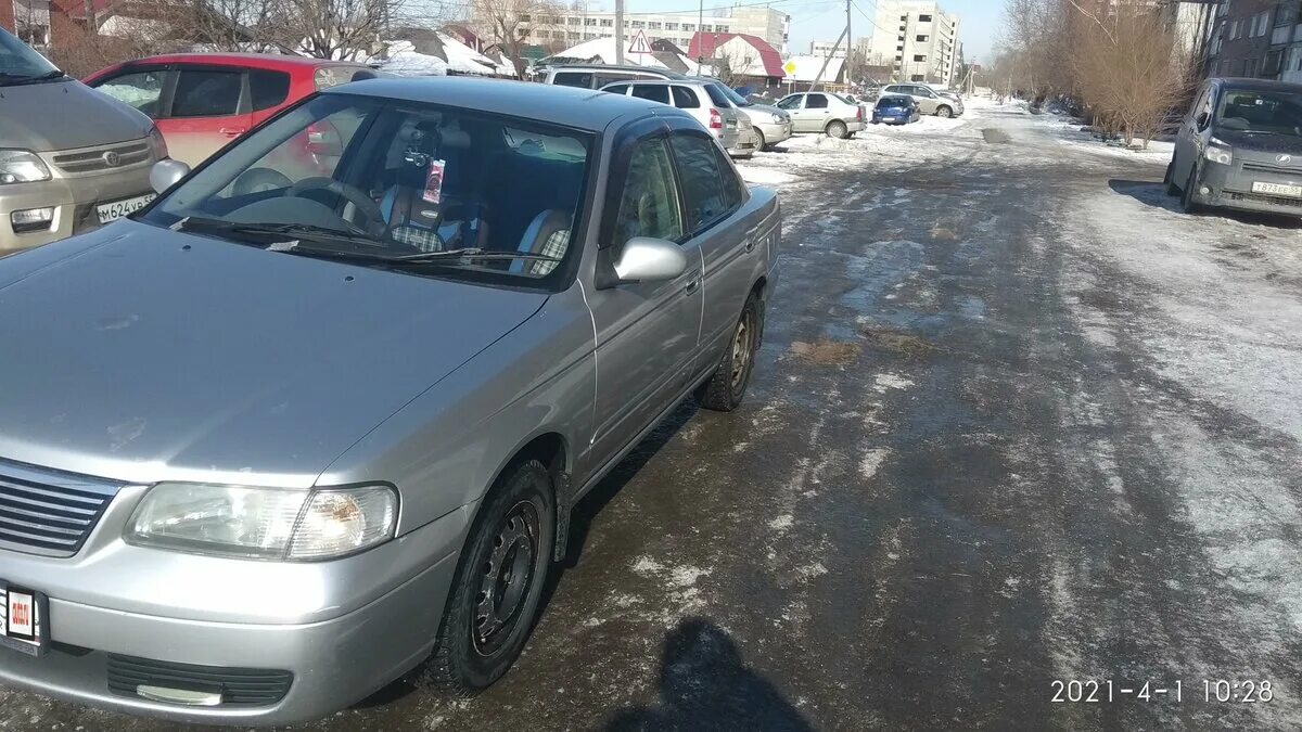 Ниссан санни иркутск. Nissan Sunny 2002 серебристый. Ниссан Санни серебристая 2002. Ниссан Санни черный 2002. Ниссан Санни серебристый.