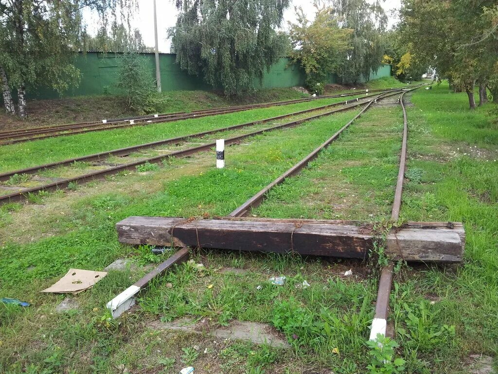 Подам железную дорогу. ЖД тупик. Тупик для железной дороги. Тупик на железной дороге. Улавливающий тупик на железной дороге.