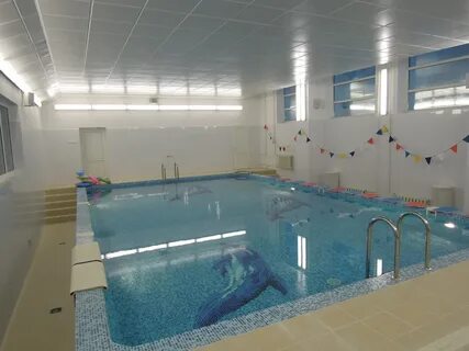 Бассейн на бульваре