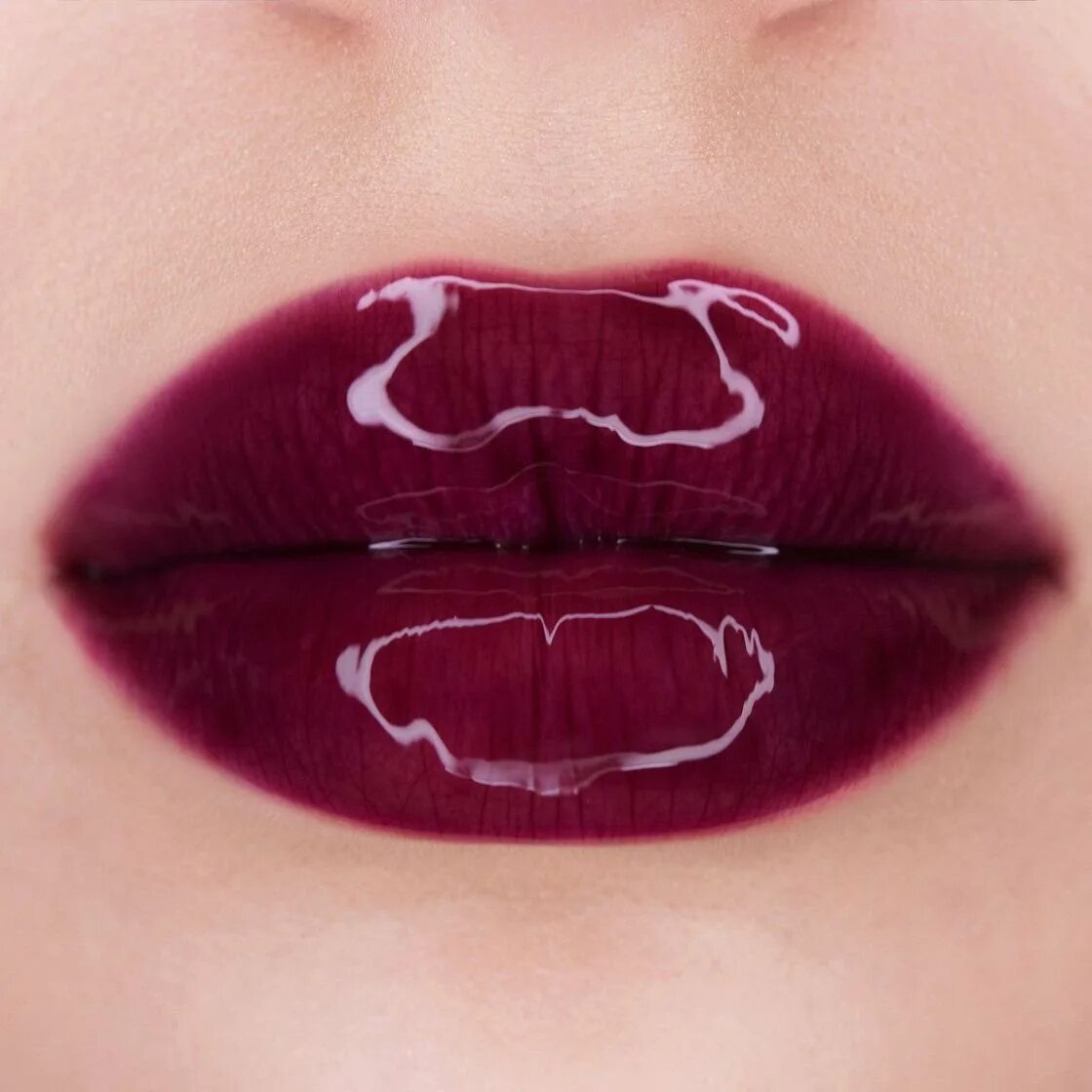 Глянцевые губные помады. Lime Crime wet Cherry Black Cherry. Глянцевые губы. Макияж с глянцевыми губами. Блеск для губ.