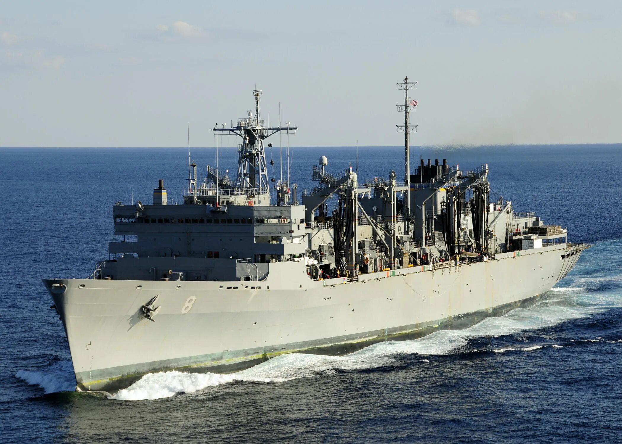 Usa ships. Корабли снабжения ВМС США. Корабль USNS Arctic. Судно снабжения ВМС США. Универсальный транспорт снабжения ВМС США.