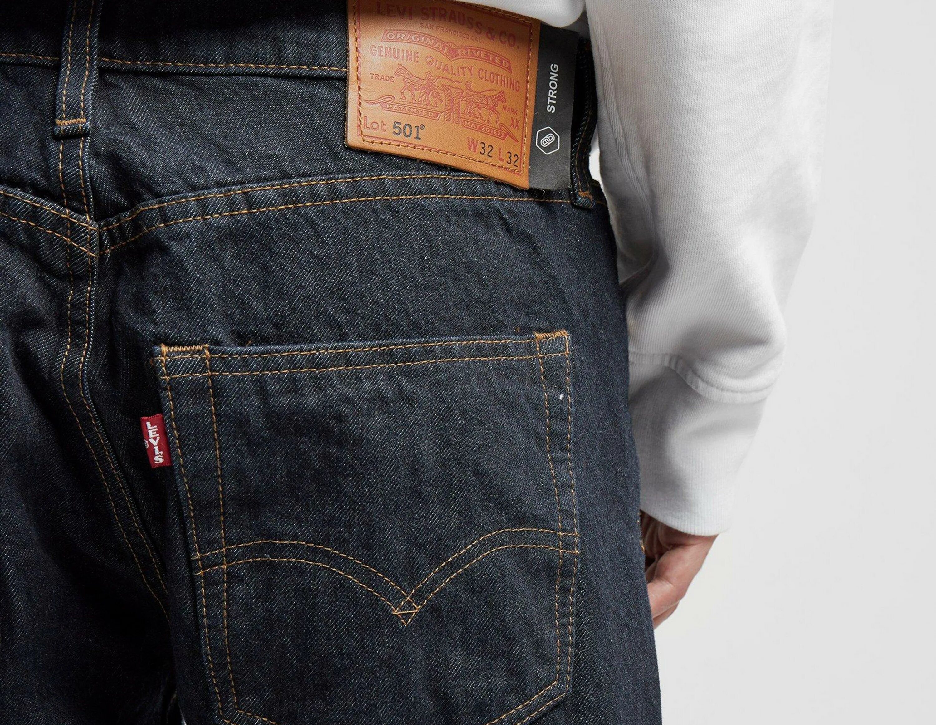 Джинсы левайс 501. Джинсы левис 501. Левайс 501 мужские. Levis 501 original мужские. Levis 501 мужские.