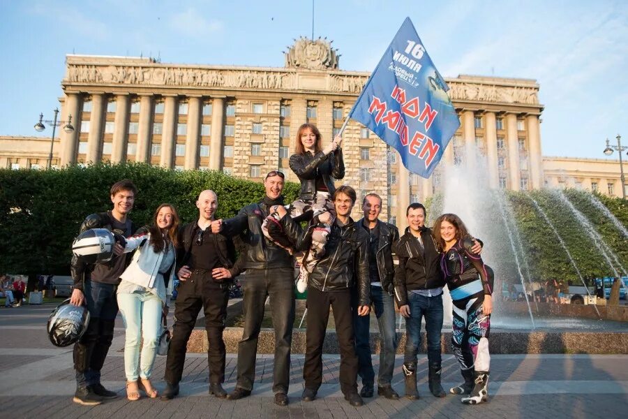 Iron Maiden 2008. Iron Maiden Москва 2022. Iron Maiden в Москве 1993. Iron Maiden 2022 Россия. Iron maiden russia