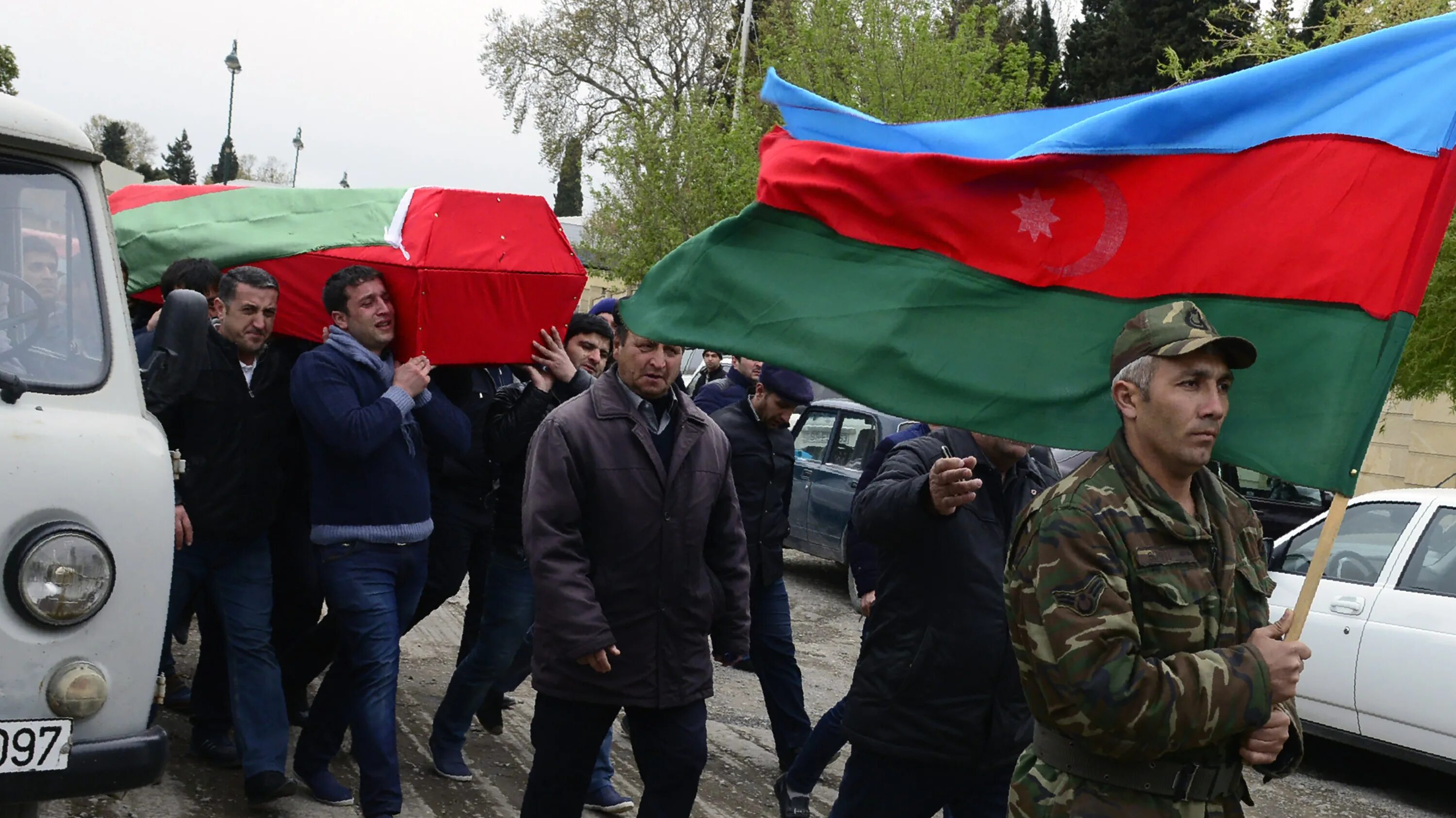 Армяно азербайджанский конфликт 2016. Азербайджанцы в России.