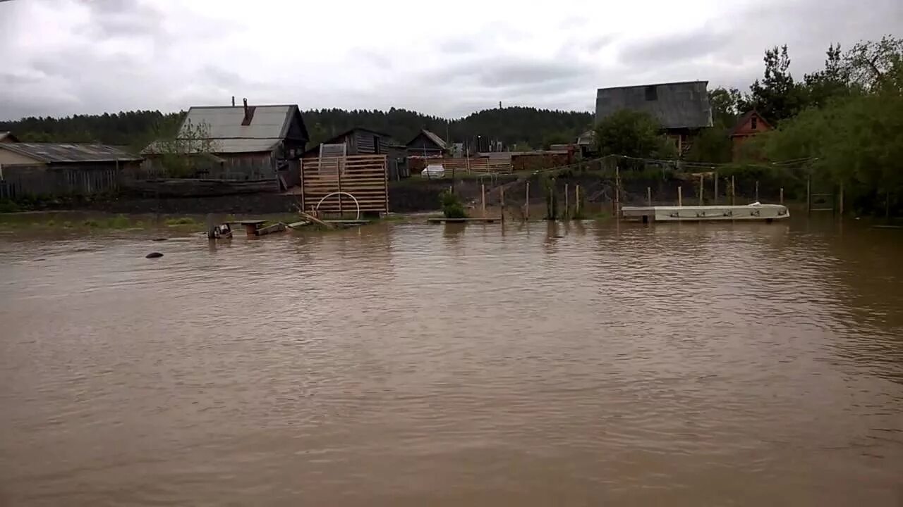 Усть чарышская пристань. Усть кажа алтайский край. Усть-кажа красногорский район. Усть-кажа красногорский район. Озеро в усть-кажа красногорский район.