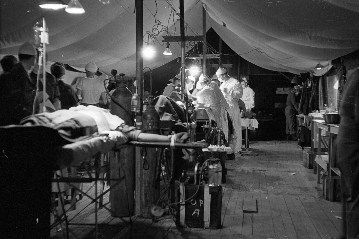Военно полевой госпиталь 1942. Полевой военный госпиталь в ВОВ. Подвижной госпиталь