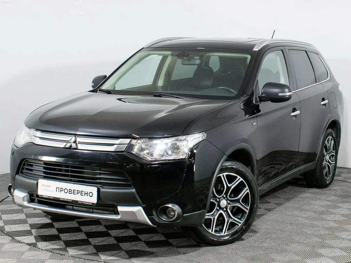 Mitsubishi Outlander 3.0. Mitsubishi Outlander III Рестайлинг 3. Митсубиши Аутлендер 2014 рест. Mitsubishi Outlander 3 2014 Рестайлинг. Аутлендер 3 рестайлинг купить