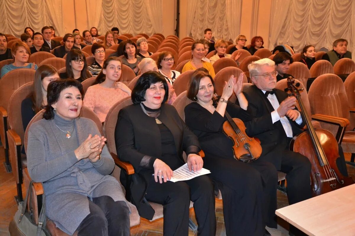 Мусоргского. М. Тверь муз колледж им мусоргского шубкина светлана. Астраханский музыкальный колледж им м п. Преподаватель филармонии.