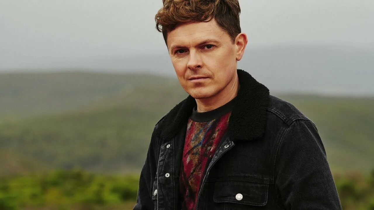 Throwback michael patrick kelly. Wonder michael patrick. Wonder michael patrick. Michael patrick kelly – тема ирландский певец. Михаэль патрик келли.