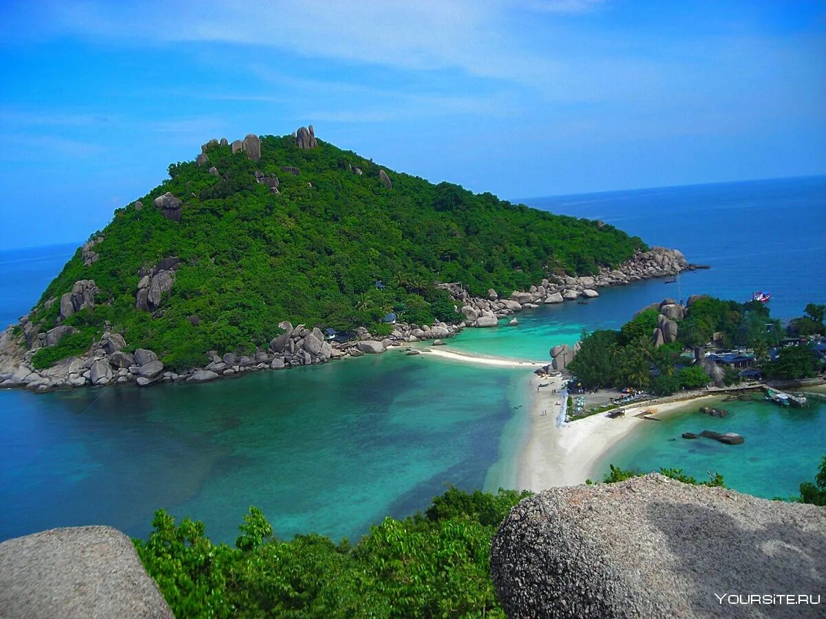 Панган остров в тайланде туры. Пханган Таиланд. Остров Панган Таиланд. Самуи Панган. Залив Пханган Таиланд.