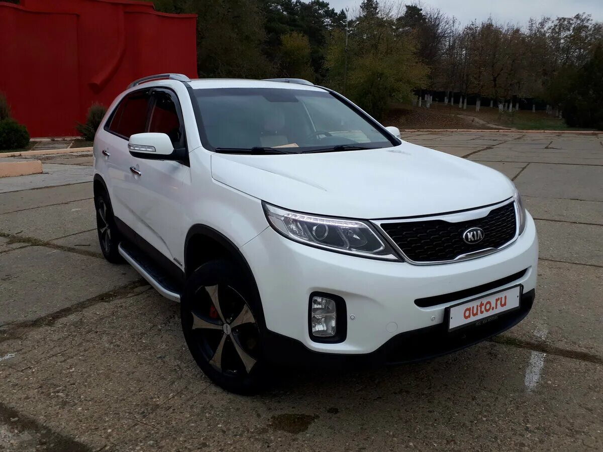 Купить киа соренто в нижнем новгороде. Киа Соренто 2 Рестайлинг белый. Kia Sorento 2015 белый. Киа Соренто белая 2013. Киа Соренто 2015 белая.