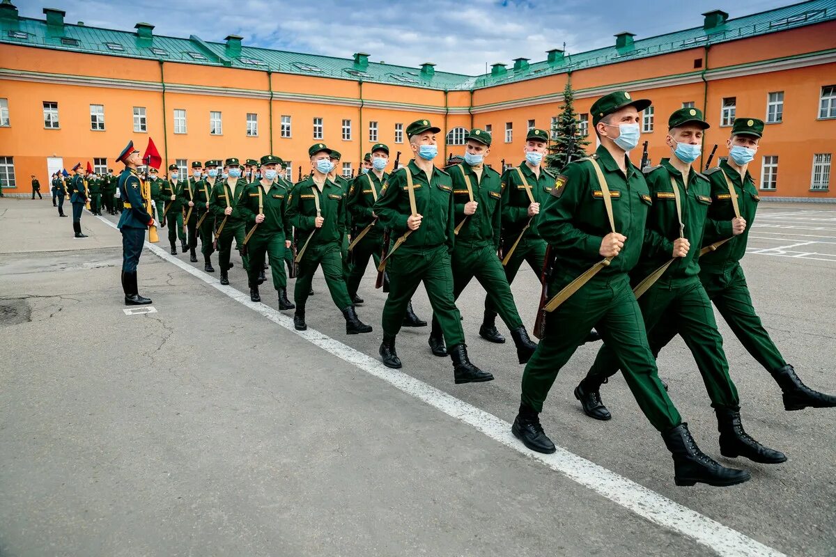 Комендантский Преображенский полк кивер. Преображенский полк Военная полиция. Преображенский полк в Алабино. 154 Преображенский полк Москва.