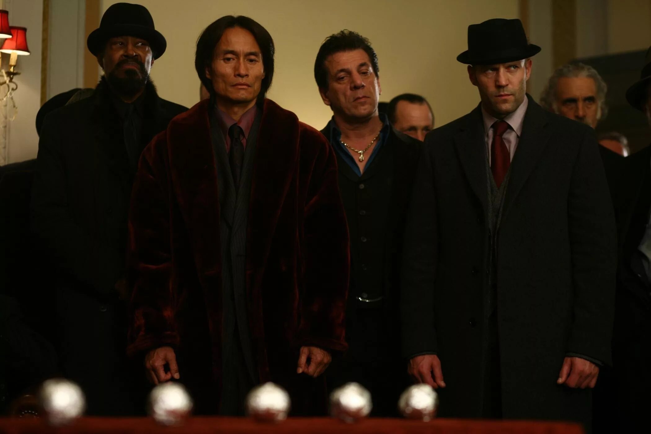 Тринадцать фильм со стетхемом. Джейсон стэтхэм 13. 13 movies. Фильм тринадцать джейсон стэтхэм. 13 movies.