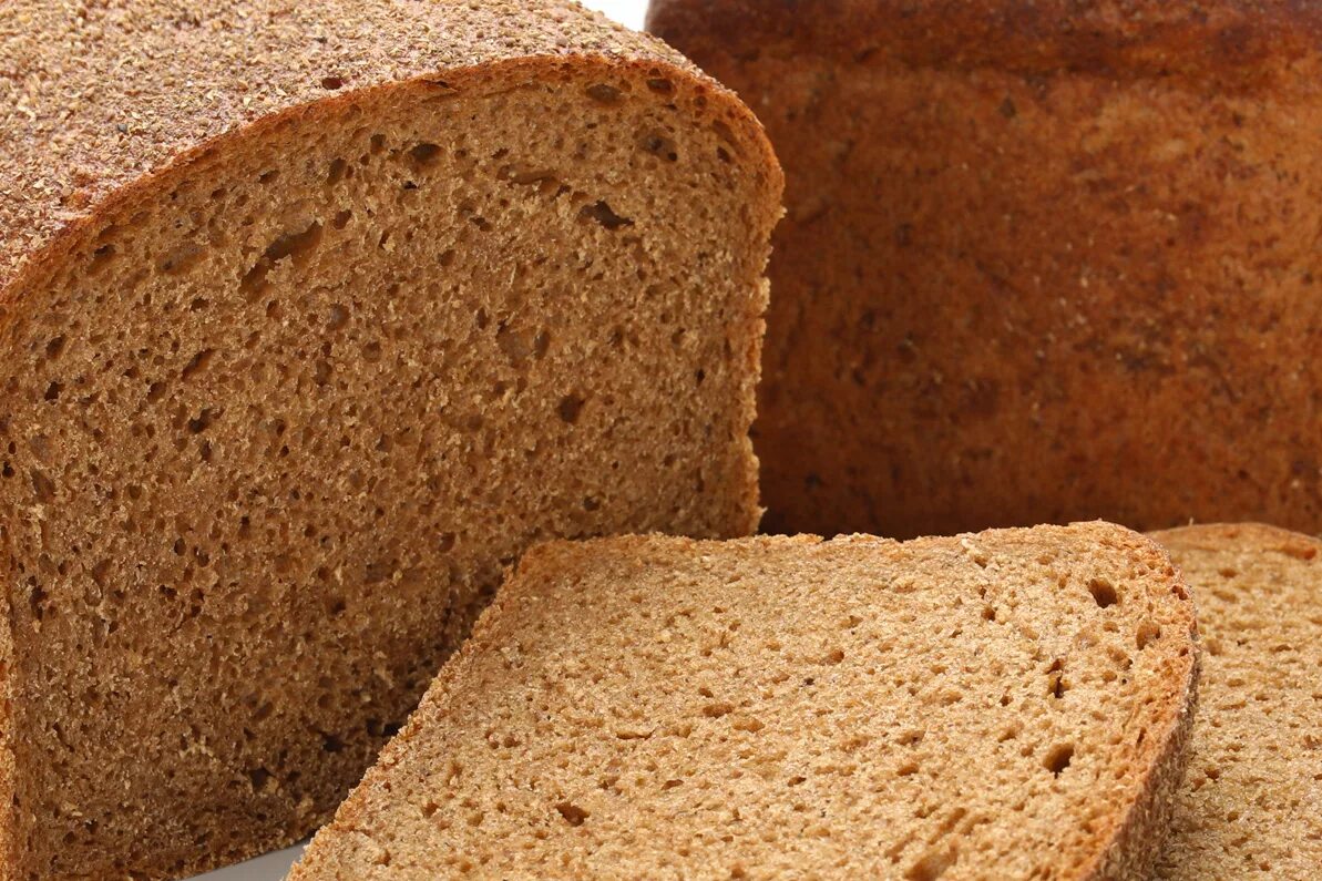 Ржаная мука хлеб. Хлеб пшеничный бездрожжевой. Ржано-пшеничный хлеб. Ржано-пшеничный хлеб ржано-пшеничный хлеб. Пшенично-ржаной хлеб в духовке.