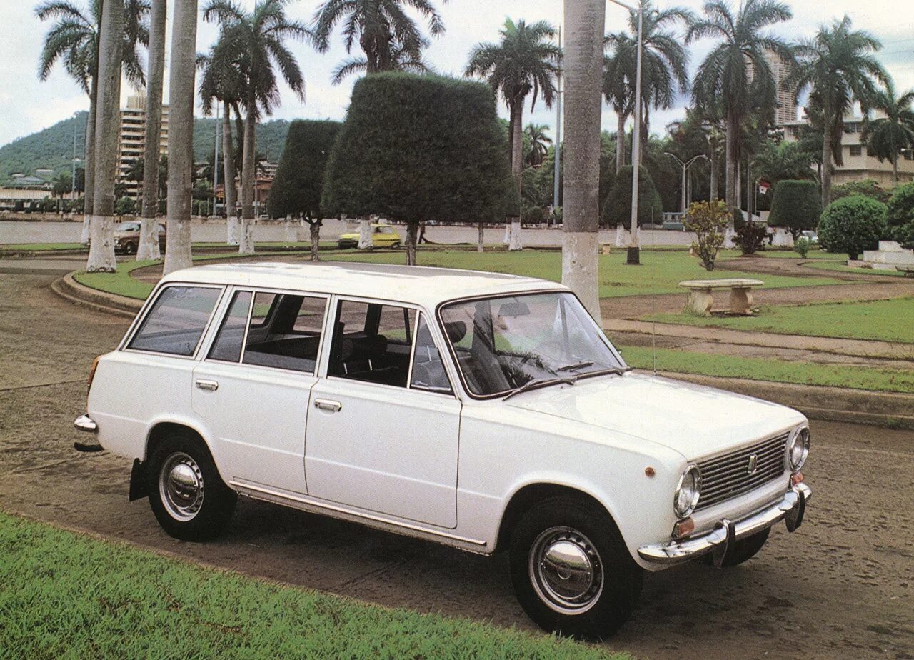 ваз 2101 и 2102. ваз (lada) 2102. ваз 2102 и ваз 2103. Lada 2102 универсал. ваз-2102 «жигули».