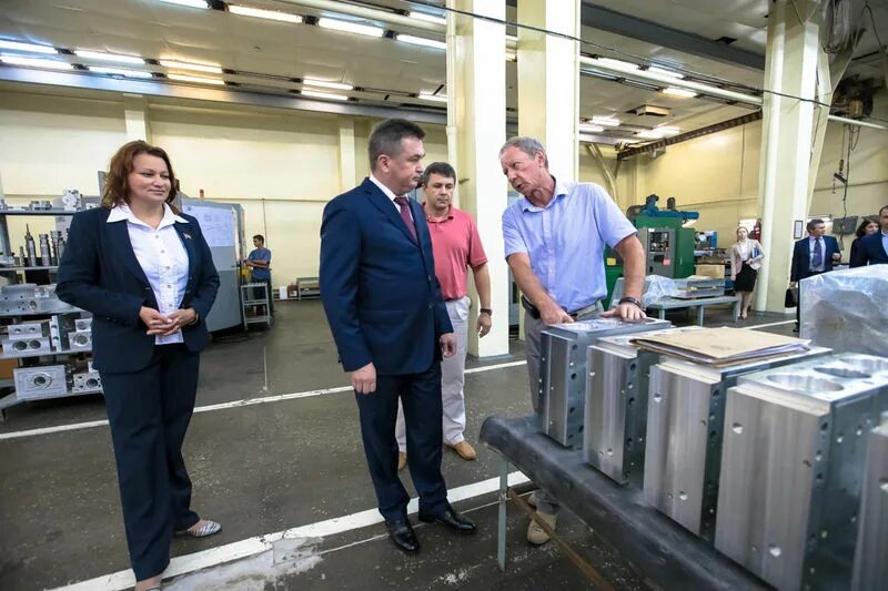 ростар работники. хабаровск камышовский 15 а. завод варяг владивосток. варяг техсервис. ул русская 94а владивосток на карте.