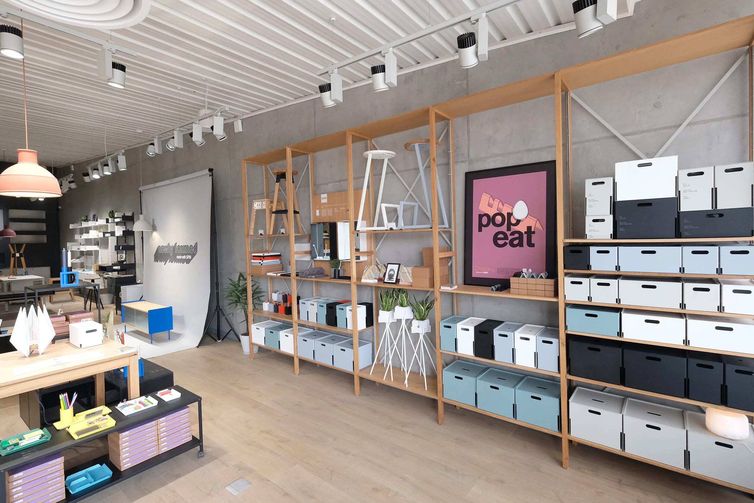 Diy store. Магазины diy в москве. Магазины diy в европе. Магазин diy в сша. Arts and crafts товары.