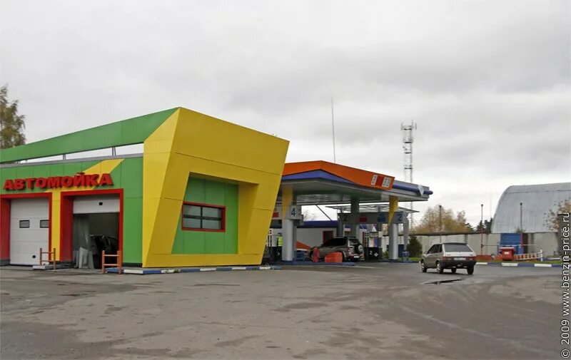 Фаворит моторс логотип. Бим моторс нахабино. Горьковское шоссе автосалон казань. Нахабино советская 86. Автосалон здание.