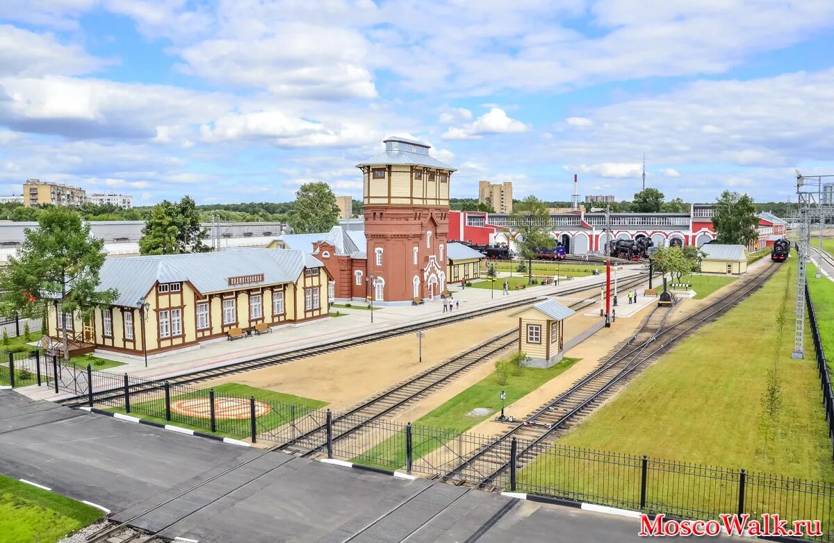 паровозное депо на станции подмосковная. историческая площадка «паровозное депо «подмосковная». подмосковная москва. историческая площадка «паровозное депо «подмосковная». музей паровозов депо подмосковная.