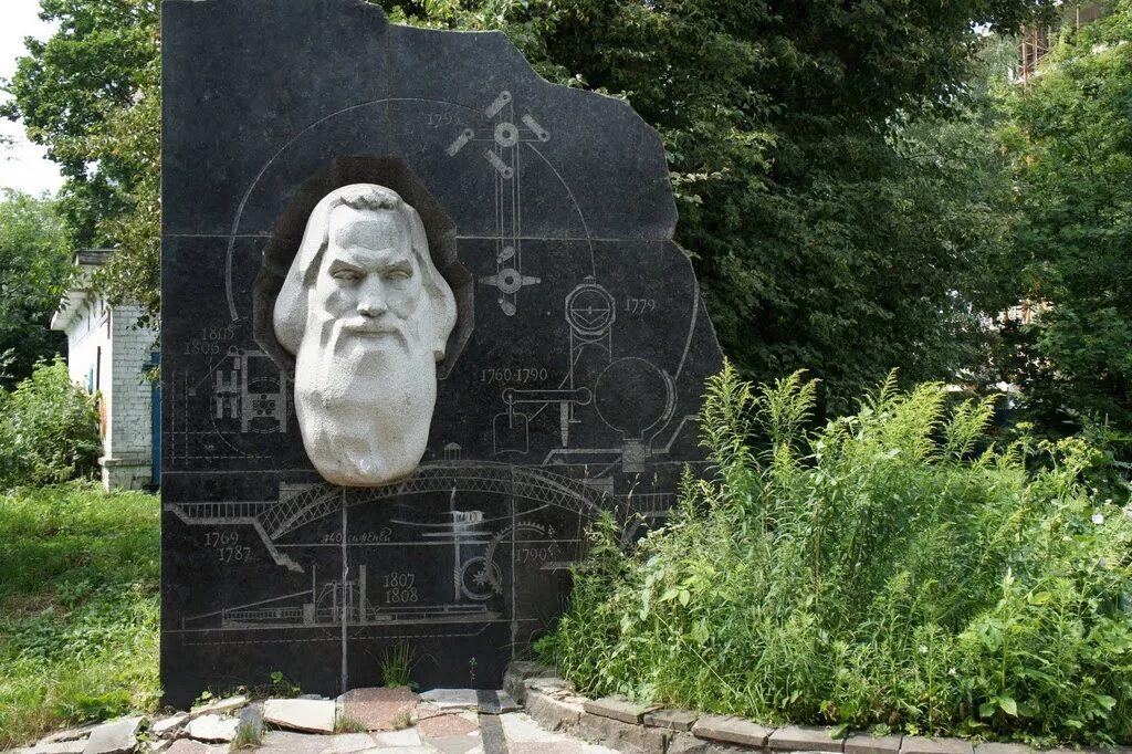 Бор кулибина. Бор кулибина. Памятник кулибина в нижнем новгороде. Нижний новгород парк кулибина могила. Могила кулибина в нижнем новгороде.
